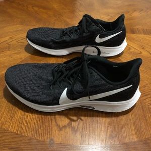 Nike zoom Pegasus 36 black white sneakers